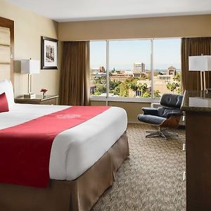 USC Hotel